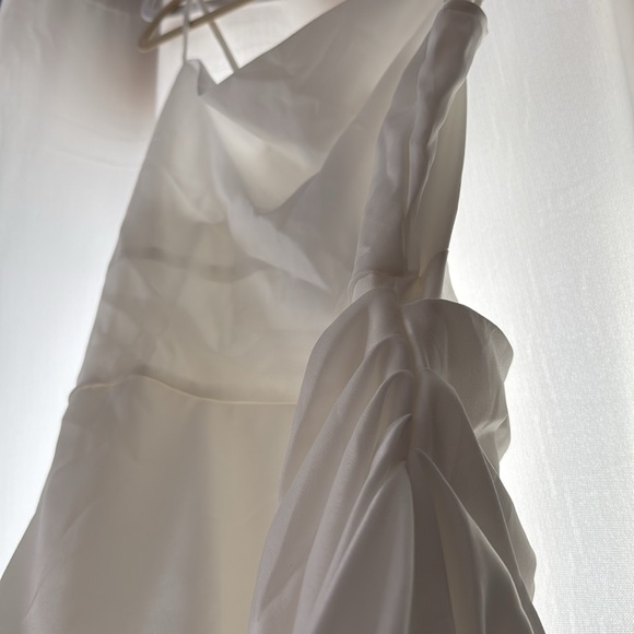 White Ruched Dress - Picture 3 of 4